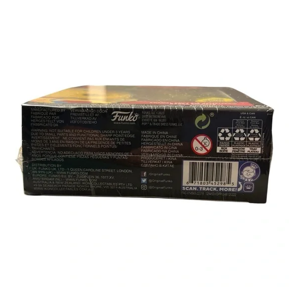 Funko Disney Pop! Pin - Curtsying Alice in Blue and Yellow - Picture 5 of 5